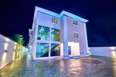 Double M Exquisite Suites and Lounge