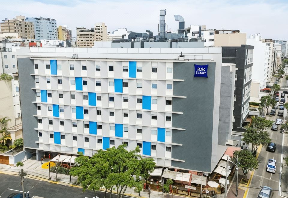hotel overview picture