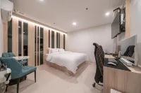 화정 호텔 준