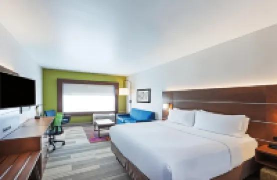 Holiday Inn Express & Suites CHANUTE by IHG