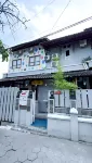 Ostic House Hotell i Suryodiningratan