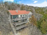 Margaritaville Lakefront 6 Bed/5 Bath/Swim Dock/ Boat Dock/ Firepits/Game Area