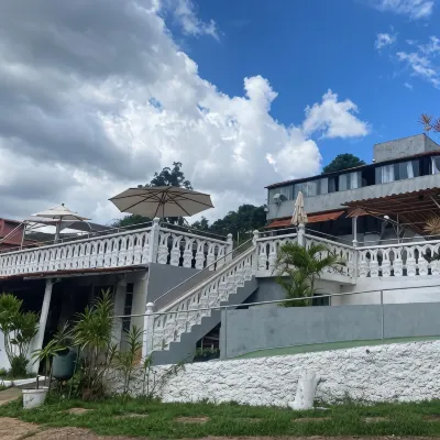 馬卡科斯山魅力旅館