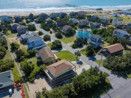 Surf Shack on DuneWay-EV Charger & steps to Beach!