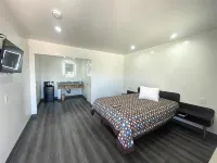 Newport Bay Inn
