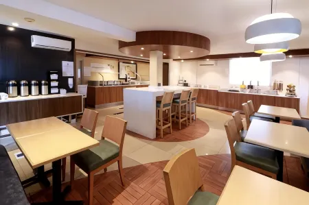 Holiday Inn Express Piedras Negras