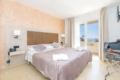 Hotel Sa Barrera - Adults Only Hotels near Cova d'en Xoroi
