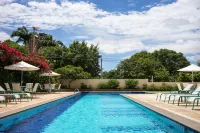 Iu-á Hotel - Pools