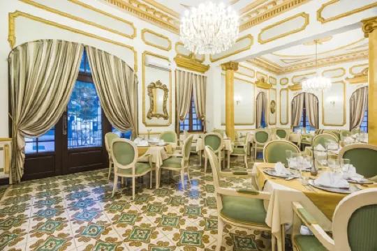 Hotel Majestic Отели рядом с достопримечательностью «Парк КУЛЬТУРАЛЬ ДЕЛЬ КАРИБЕ»