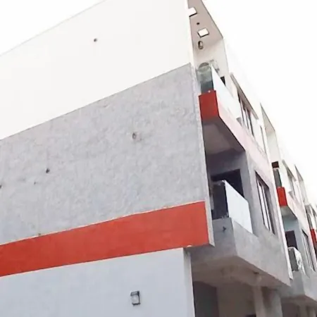 Okin Apartment