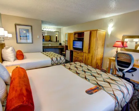 Super 8 by Wyndham Florence or Hotels in Lane County