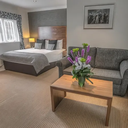 The Boleyn Hotel Отели в г. Стейнес