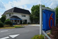Motel 6 Wethersfield, CT - Hartford - 2-Star