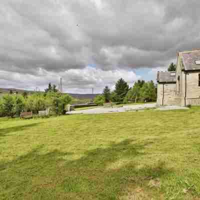 Lanehead Old School Hotel Exterior