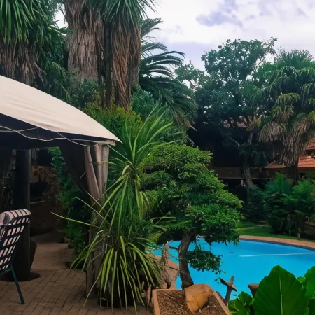 Aark Guest Lodge