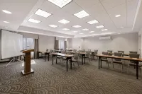 Hampton Inn & Suites Tulare Hotels in Tulare