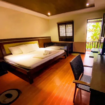 Terrace Hill Resort Hotels near D TREE FARM BAILEN