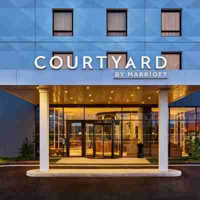 Courtyard Lyon Eurexpo Stadium Hotel Exterior