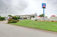 Studio 6 Midwest City, OK - Oklahoma City - Parking