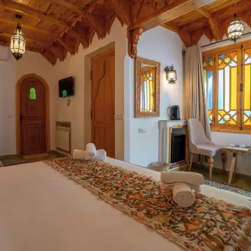 Riad Alhambra Hotels near Old Town