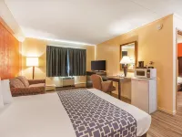 Econo Lodge Inn & Suites Airport Hotels in Windsor Locks