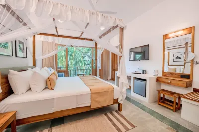 Aurora Hotels near Unawatuna Public Beach