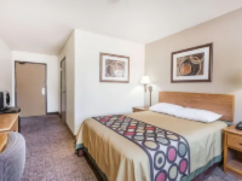 Super 8 by Wyndham Lewisburg Hotels in Lewisburg