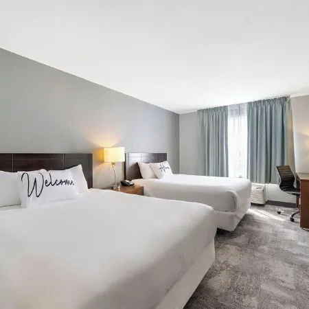 Home Inn and Suites Lloydminster