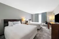 Home Inn and Suites Lloydminster