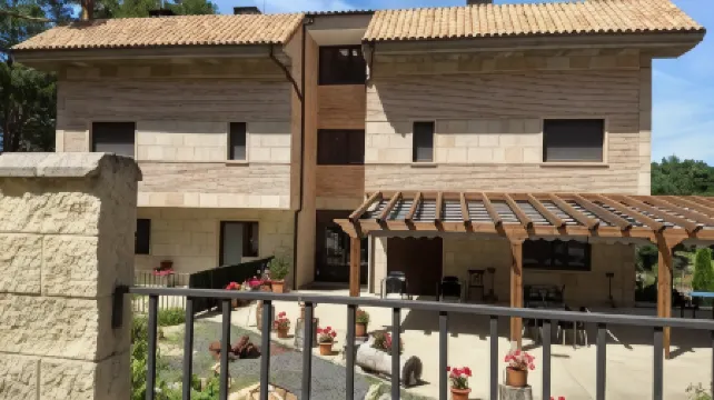 Hotel Rural El Nido de Pinares