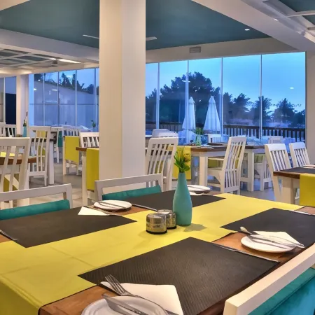 Sunset Beach Hotel