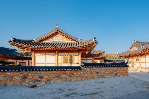 Iksan Mureungdowon Hotel di Iksan-Si