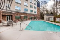 Holiday Inn Express & Suites Atlanta N - Woodstock