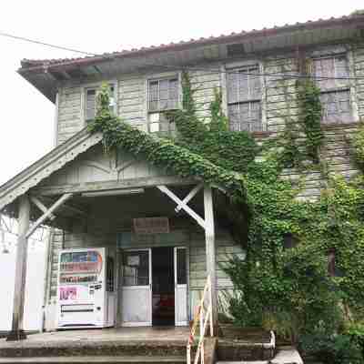 ビジネス旅館 はざま Hotel Exterior