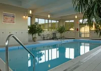 L'Appartement Hôtel - С бассейном