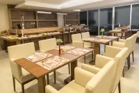 Ramada by Wyndham Macaé Hotel & Suites - breakfast