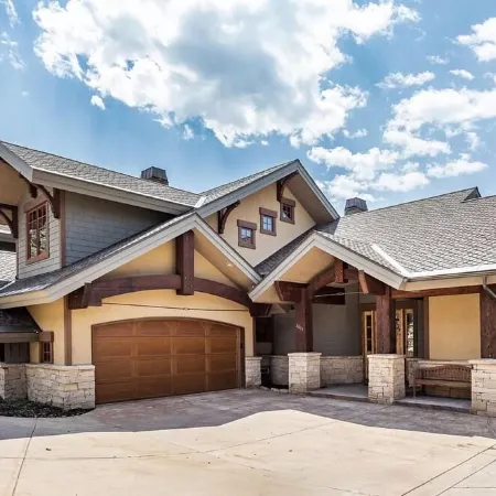 Beautiful, Comfortable, Well Appointed House; Amazing Views, Excellent Location