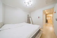 Jeju Aewol Morning Pension (15 Minutes from the Airport, Group) Hotels in Aewol-eup