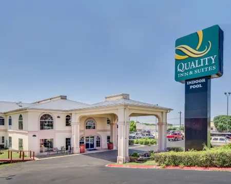 Quality Inn & Suites