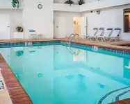 Quality Inn & Suites Roswell North - Swimmingpools