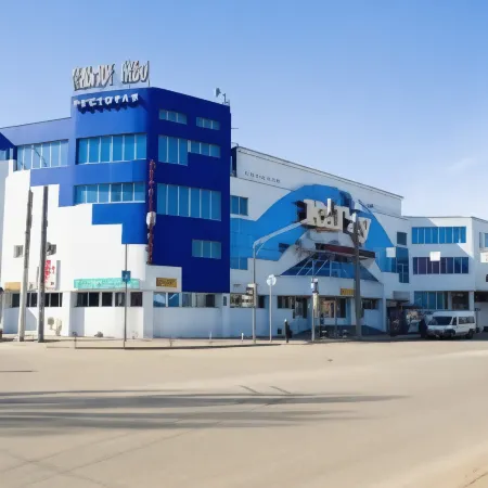 Кагау на Гагарина Отели рядом с достопримечательностью «Молитвенный дом во имя Луки Крымского»