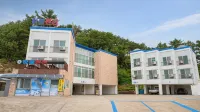 Samcheok Sky Pension Hotels near Jangho Port