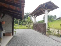 Beautiful house in place. It is 6 kilometers to Piçarras Beach.