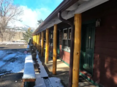 Creekside Lodge Hotels in Alpine County