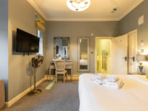 The Royal Oak Hotels in Redbridge