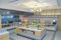 Two K Azana Style Hotel Bengkulu - breakfast