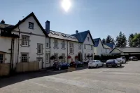 Best Western Balgeddie House Hotel - parking