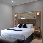 SpringHill Hotel & Suites-Guest Room