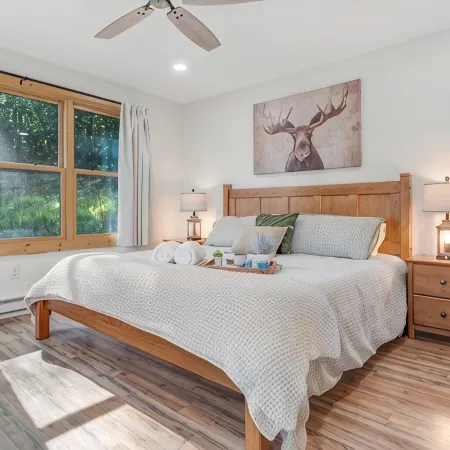 Huck's Hideaway - Mountain Views Near Rangeley! Pet Friendly!