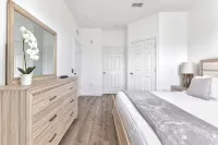 Relaxing Condo 5min From Disney with Free Waterpark - Balcony